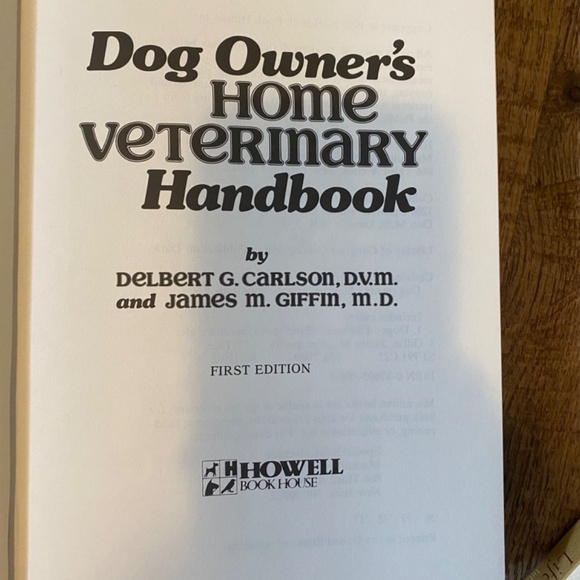 “Dog owners home veterinary handbook” hardcover - Picture 12 of 15